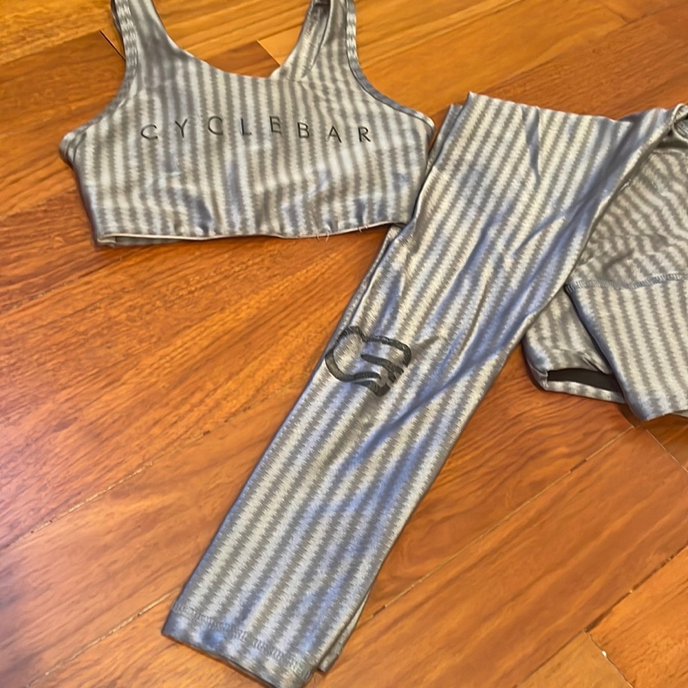 CYCLEBAR branded Strut This set